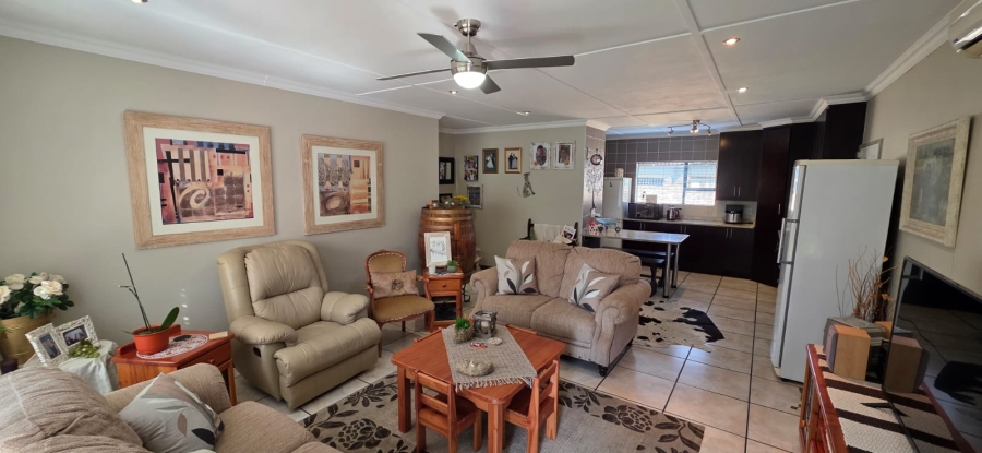 3 Bedroom Property for Sale in Grimbeeck Park North West